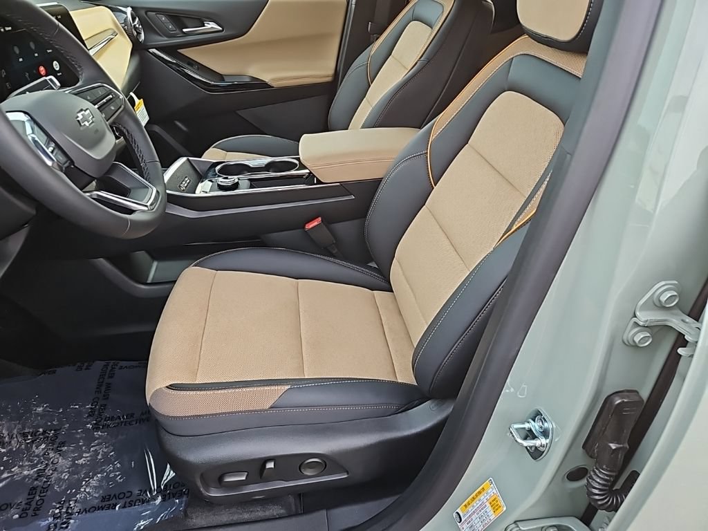 Certified 2026 Chevrolet Equinox ACTIV w/ Convenience Package III FWD image 23