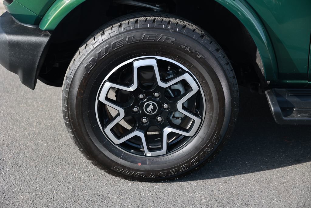 Used 2025 Ford Bronco Outer Banks image 11