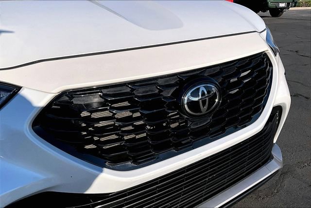 Used 2022 Toyota Highlander XSE image 34