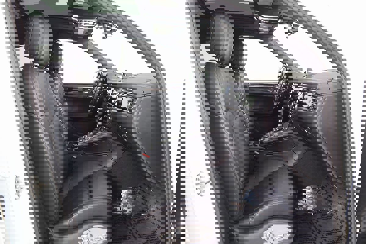 Used 2021 Porsche Macan image 15