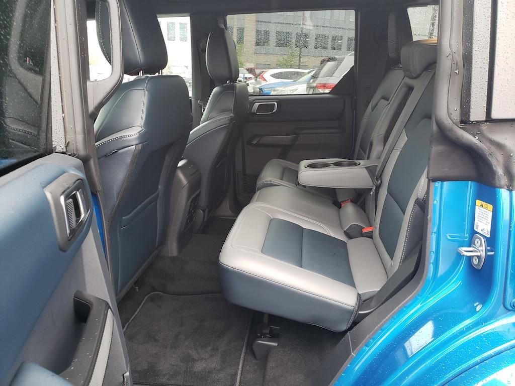 Used 2024 Ford Bronco Outer Banks AWD/4WD image 32