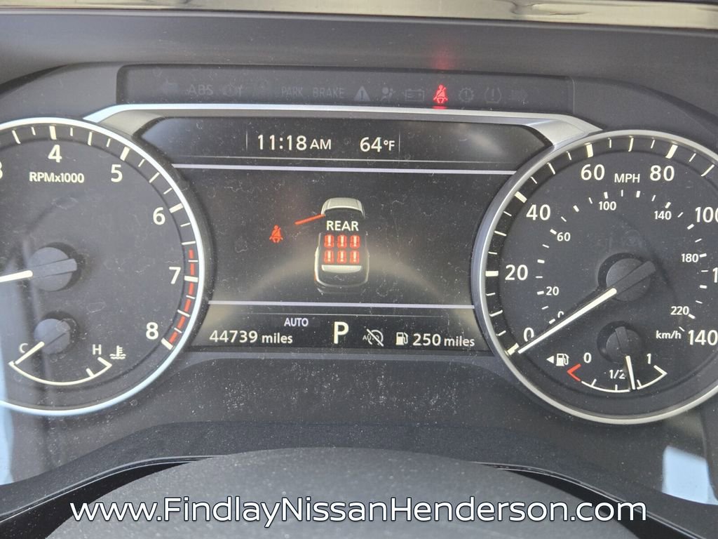 Used 2024 Nissan Pathfinder SV AWD/4WD image 32