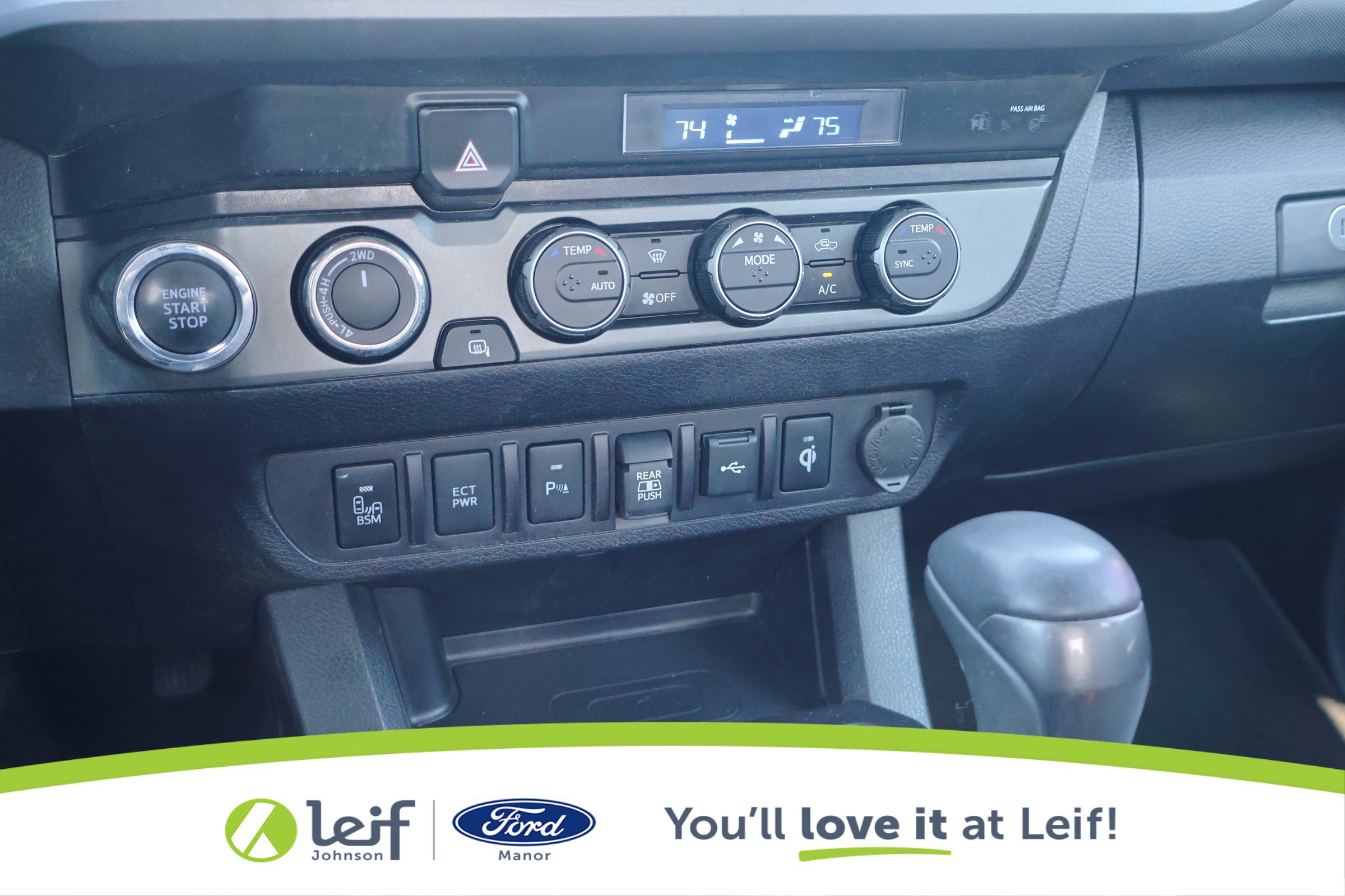 Used 2023 Toyota Tacoma TRD Off-Road image 23