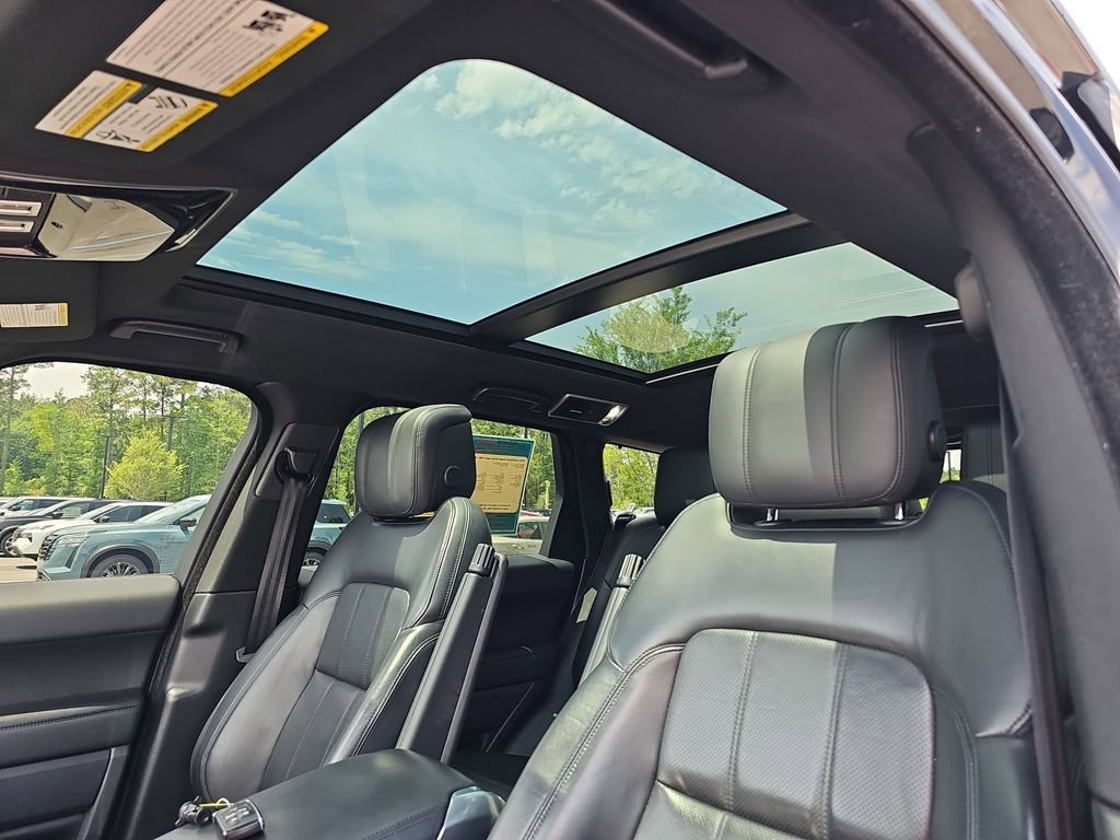 Used 2018 Land Rover Range Rover Sport HSE AWD/4WD image 35
