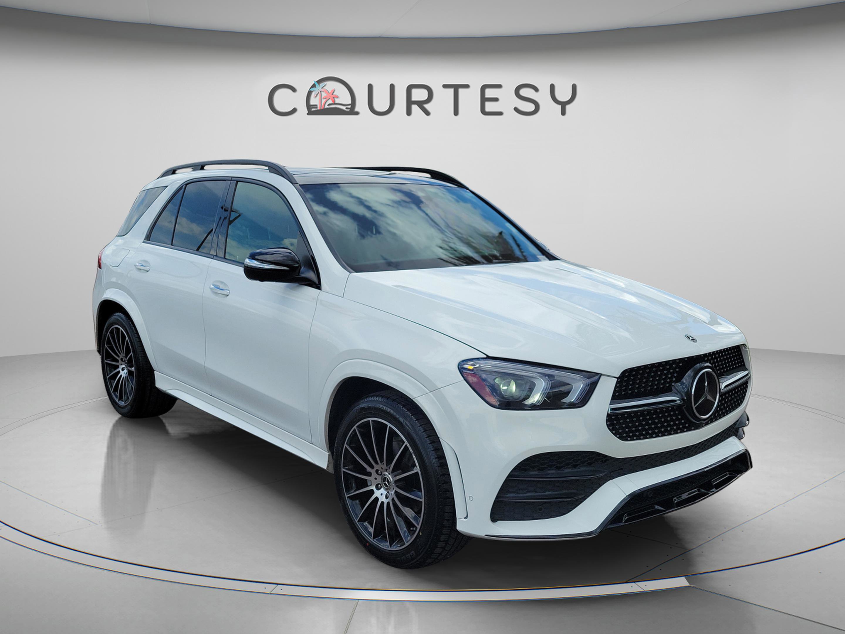 Used 2022 Mercedes-Benz GLE 350 4MATIC image 4