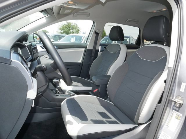 Certified 2025 Volkswagen Taos SE AWD/4WD image 15
