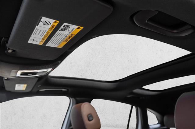 New 2026 Mercedes-Benz GLA 35 AMG 4MATIC image 11