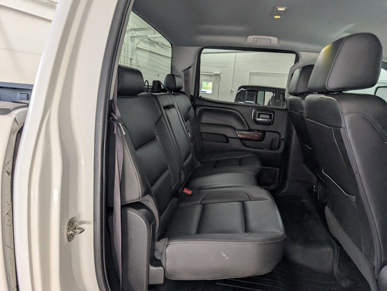 Used 2016 GMC Sierra 2500 SLT w/ Driver Alert Package AWD/4WD image 16
