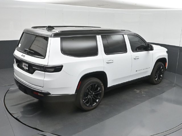 New 2026 Jeep Grand Wagoneer Summit w/ Rear Seat Video Group I AWD/4WD image 42