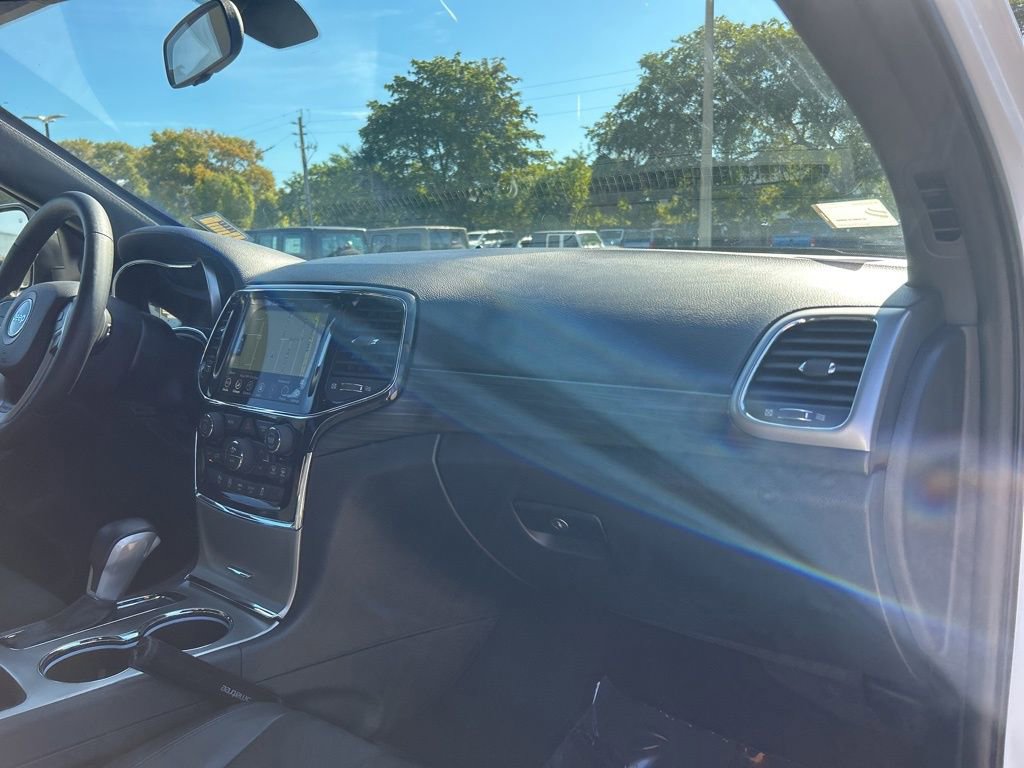 Certified 2021 Jeep Grand Cherokee Laredo X image 22