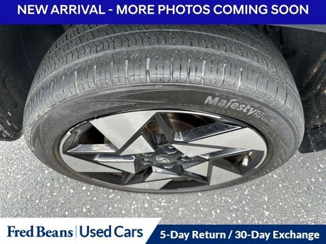 Used 2024 Hyundai Kona Limited AWD/4WD image 12