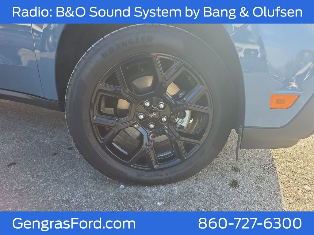 Certified 2025 Ford Maverick Lariat w/ Black Appearance Package image 10