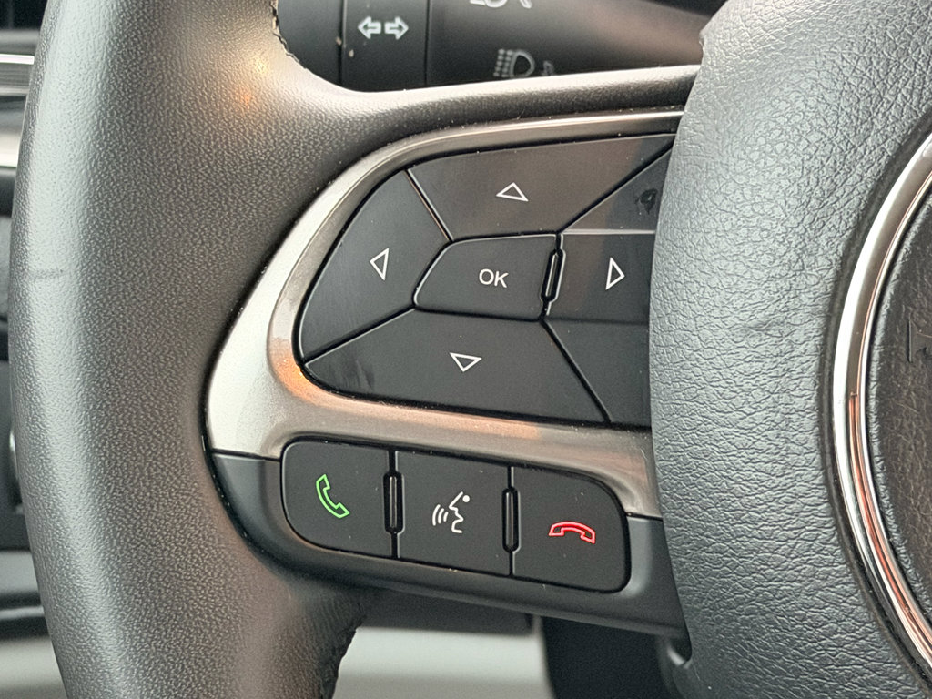 Used 2022 Jeep Renegade Latitude image 23