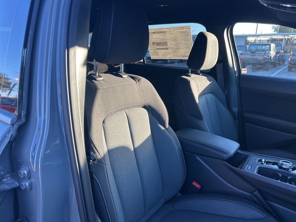 New 2026 Jeep Cherokee Laredo image 20