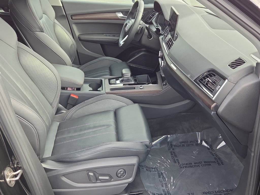Used 2023 Audi Q5 2.0T Premium Plus w/ Premium Plus Package image 19