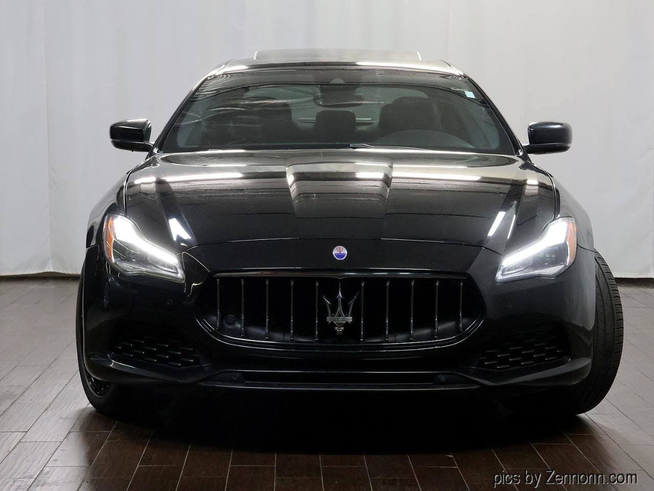 Used 2018 Maserati Quattroporte S Q4 AWD/4WD image 9