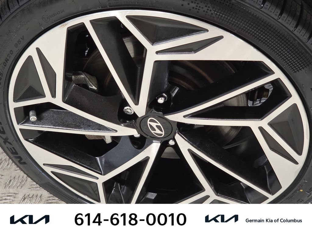 Used 2023 Hyundai Ioniq 6 SEL AWD/4WD image 12