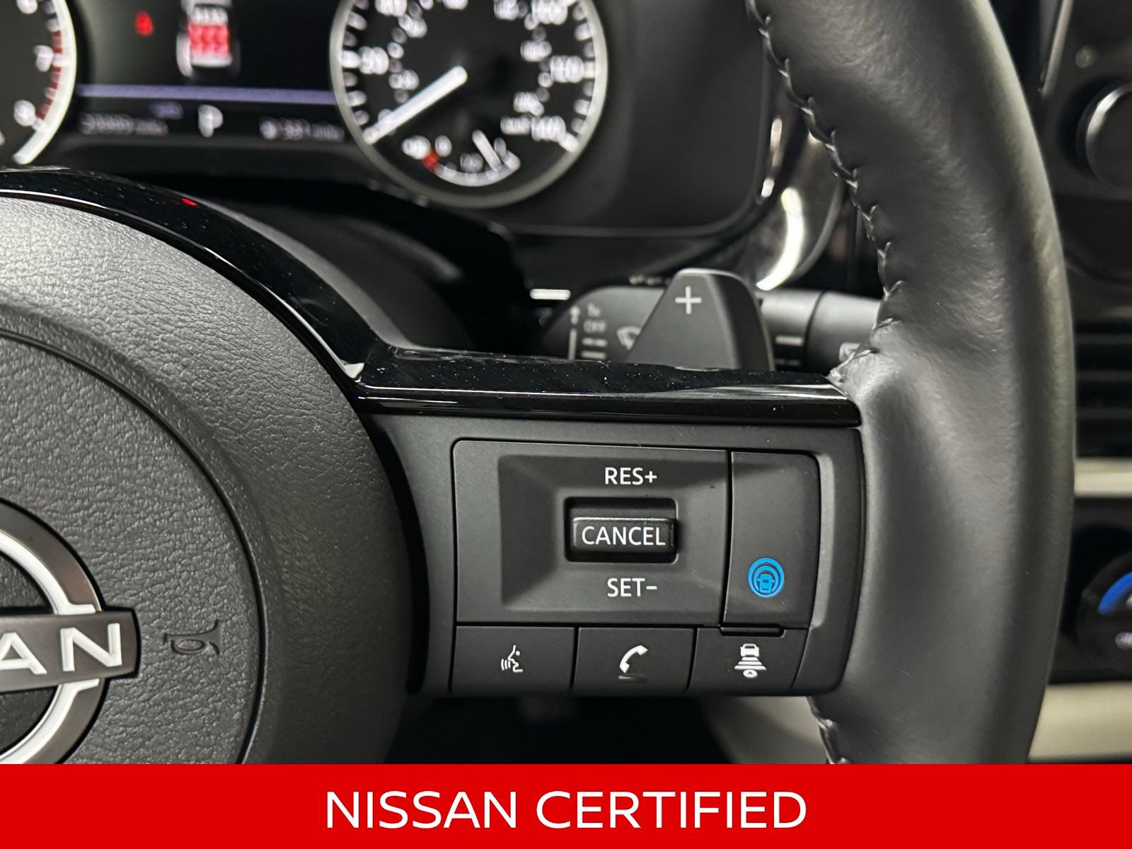 Certified 2025 Nissan Pathfinder SL AWD/4WD image 24