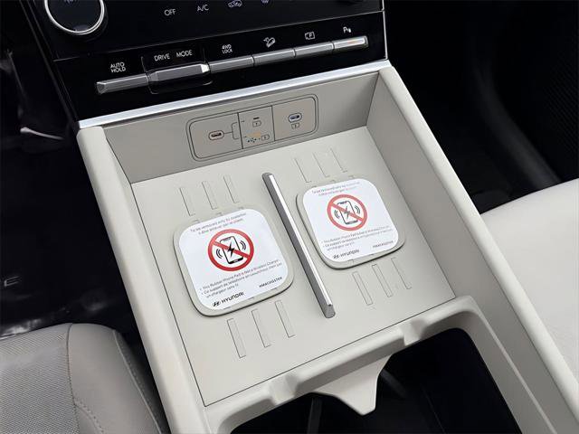 New 2026 Hyundai Santa Fe SE image 23