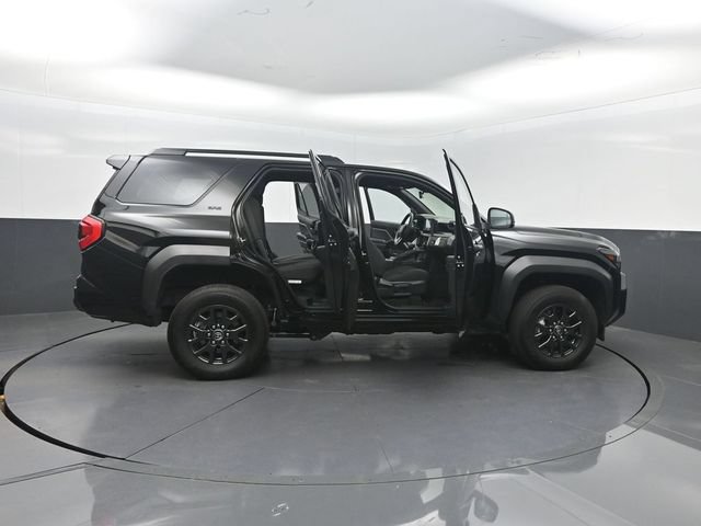 Used 2025 Toyota 4Runner SR5 AWD/4WD image 31