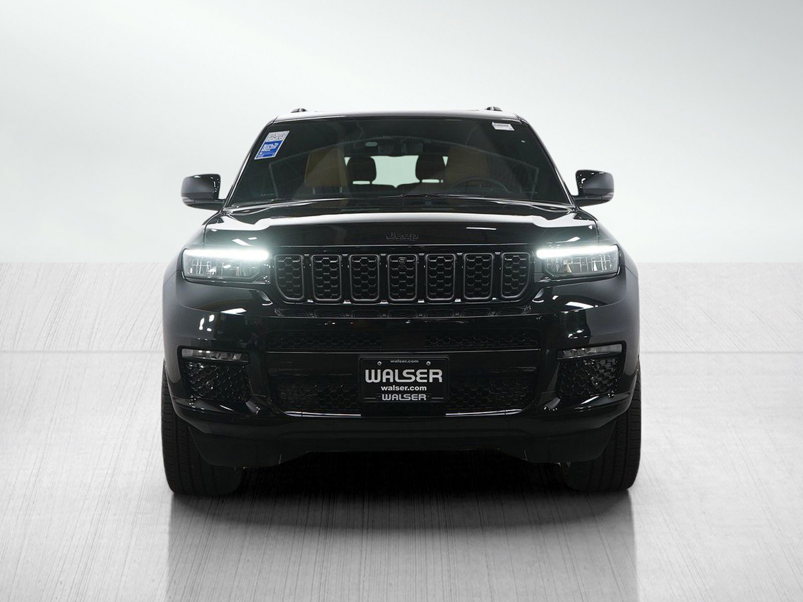 Used 2023 Jeep Grand Cherokee L Summit image 8