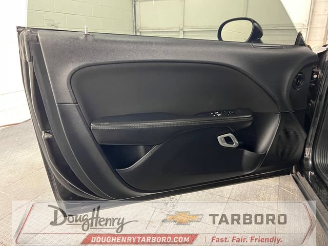 Used 2016 Dodge Challenger SXT RWD image 28