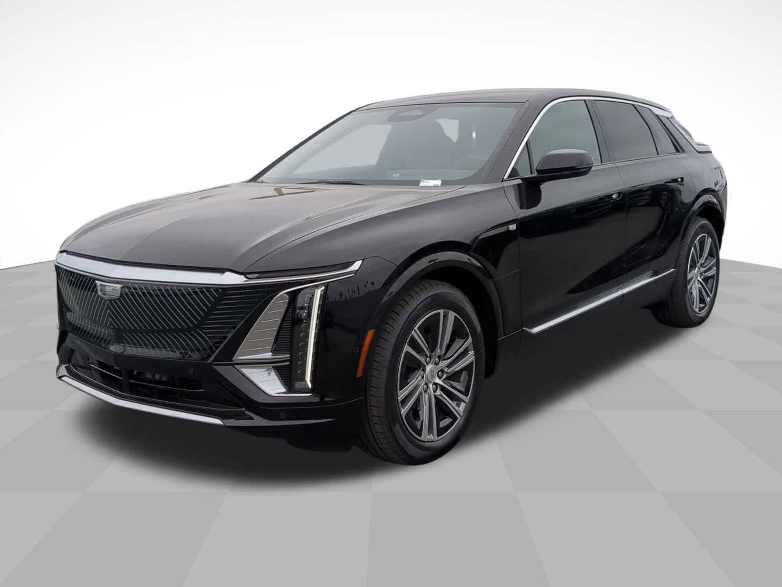 Certified 2024 Cadillac Lyriq Luxury AWD/4WD image 3