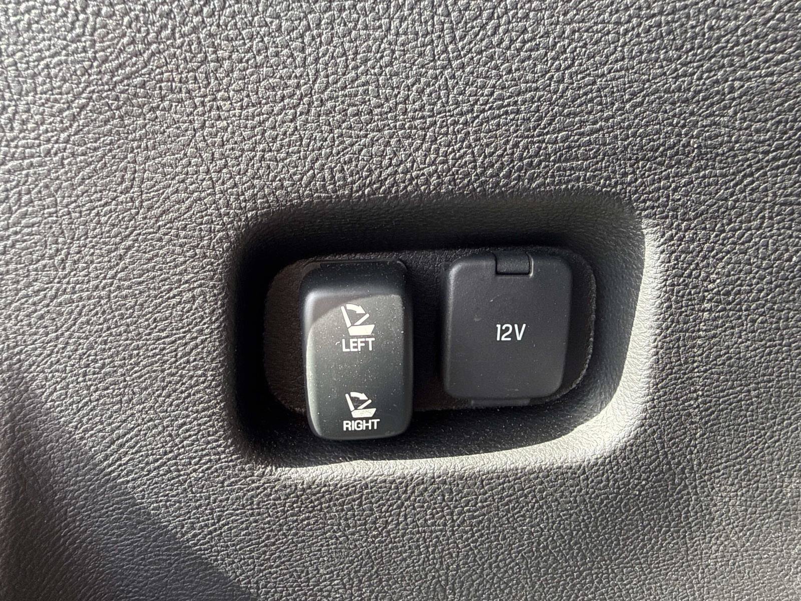 Used 2024 Ford Edge SEL AWD/4WD image 32