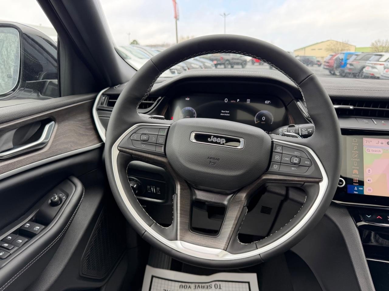 New 2026 Jeep Grand Cherokee Altitude image 13