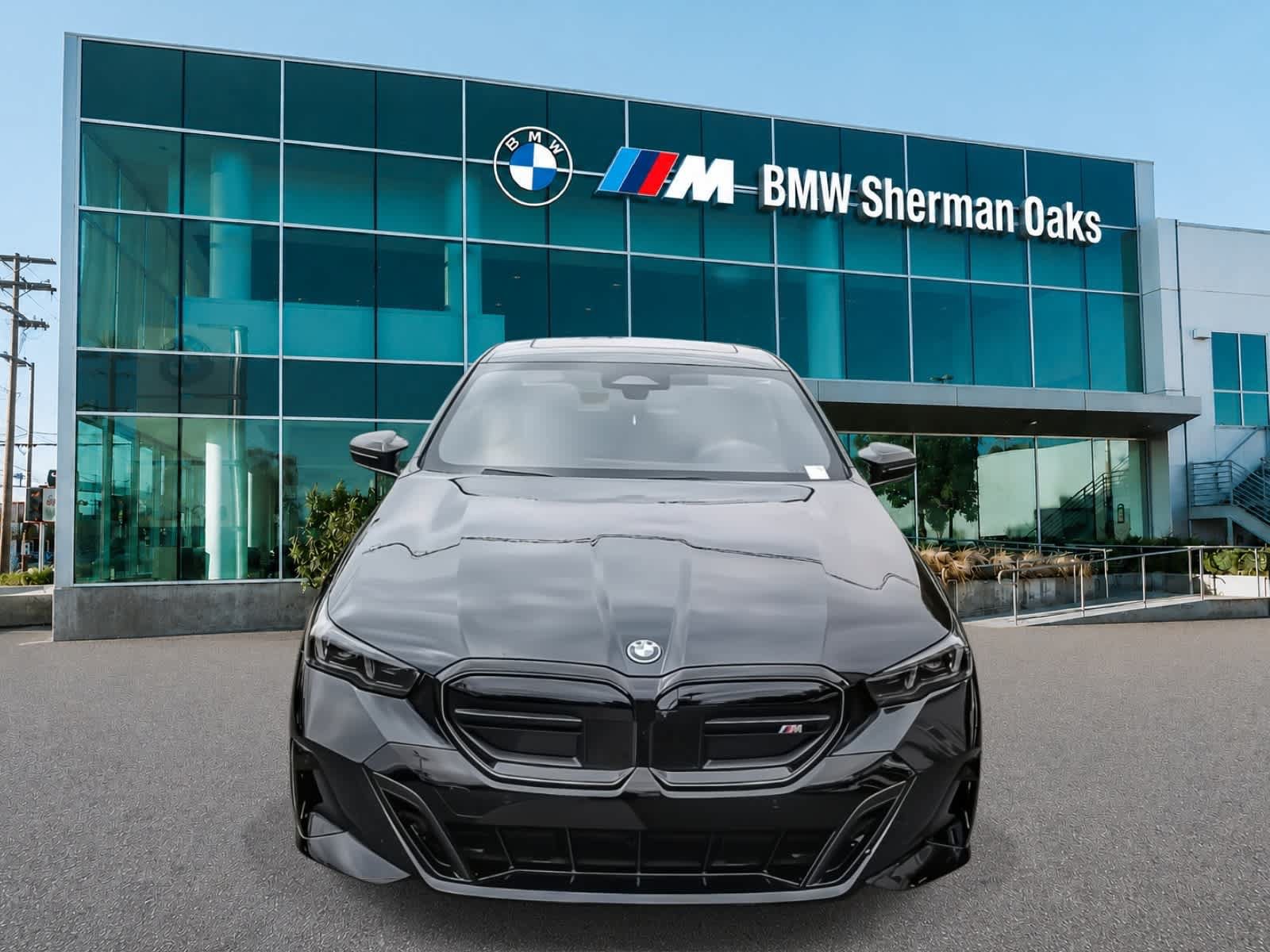 New 2026 BMW i5 M60 w/ Premium Package AWD/4WD image 2