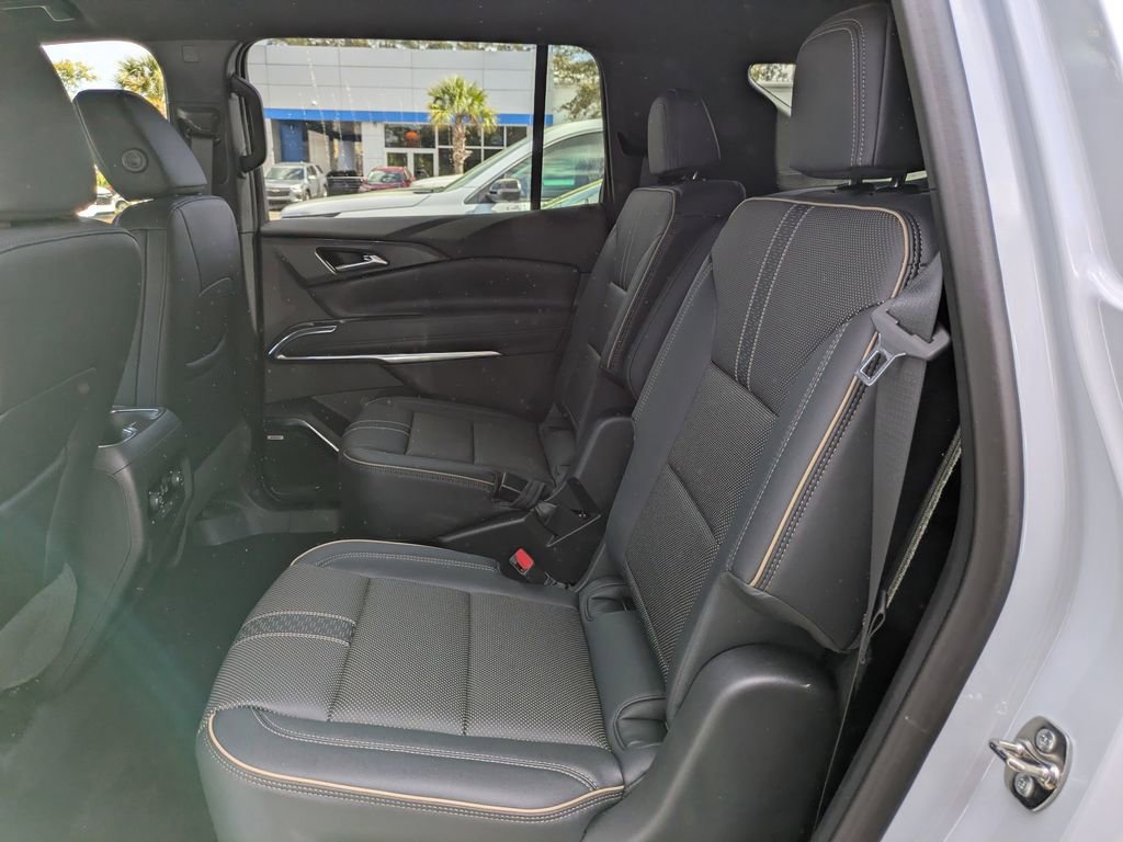 New 2026 Chevrolet Traverse High Country image 15