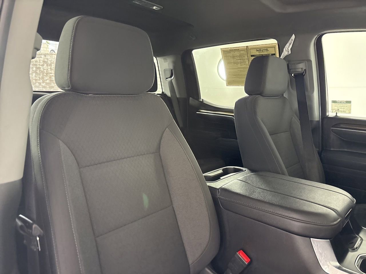 Used 2025 Chevrolet Silverado 1500 LT image 28