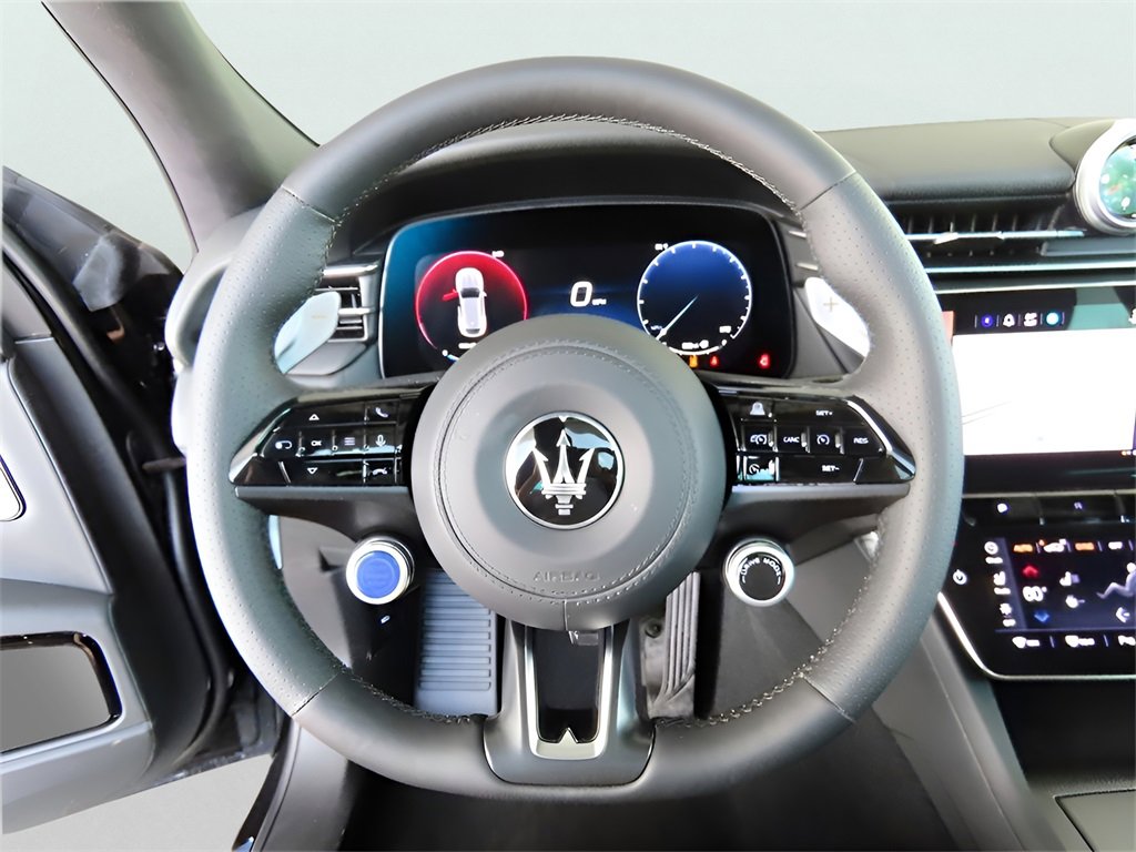 New 2024 Maserati Grecale GT image 40