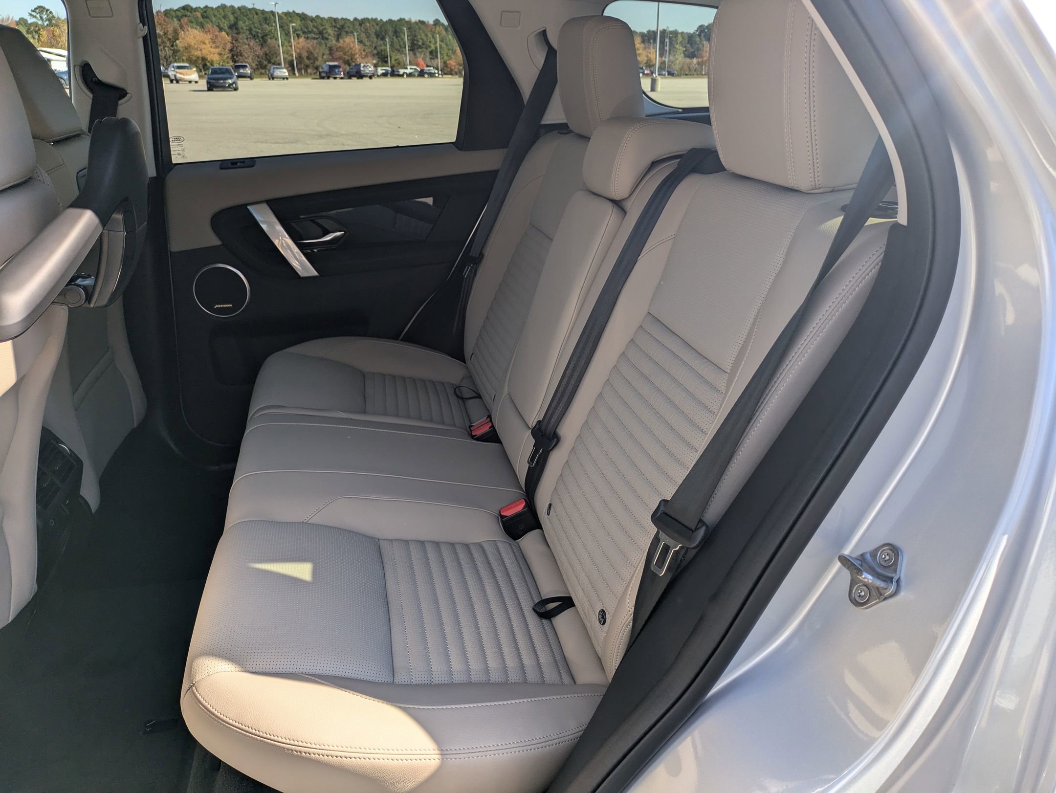 New 2025 Land Rover Discovery Sport S image 26