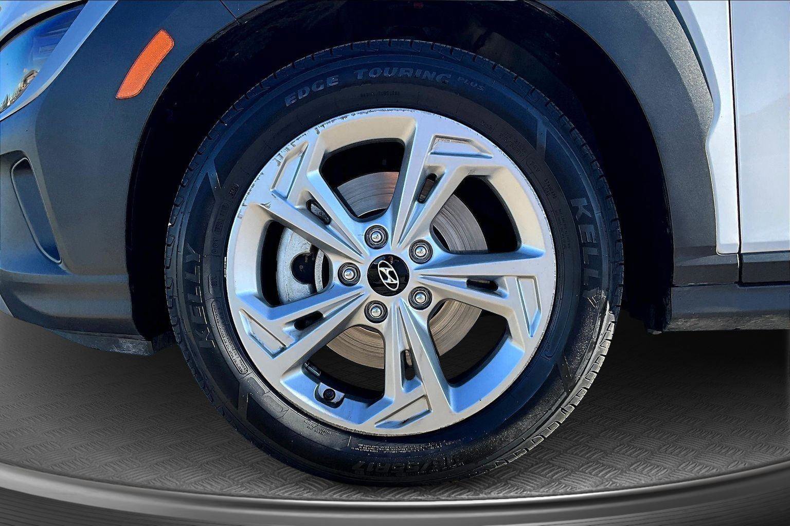 Used 2023 Hyundai Kona SEL w/ Cargo Package image 9