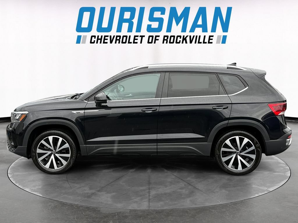 Used 2022 Volkswagen Taos SE AWD/4WD image 3