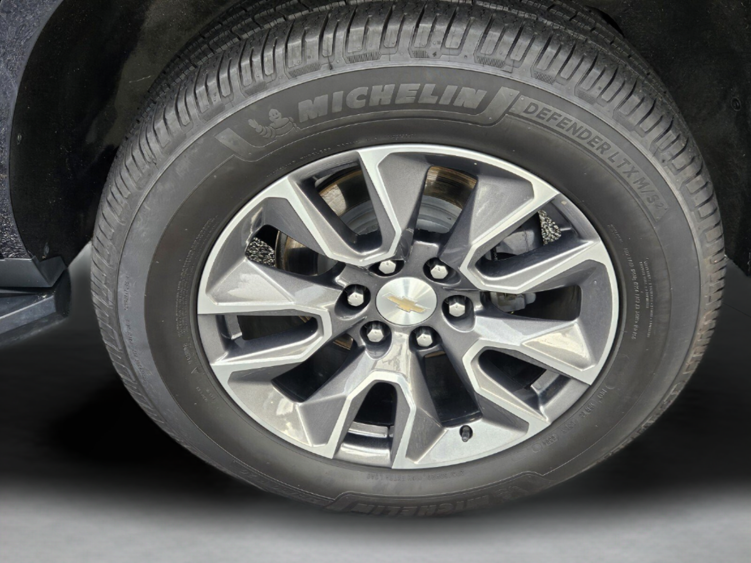 Used 2022 Chevrolet Tahoe LT w/ LT Signature Package RWD image 30
