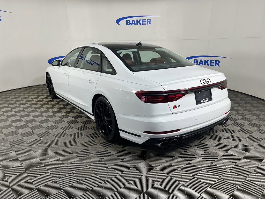 Used 2022 Audi S8 AWD/4WD image 7