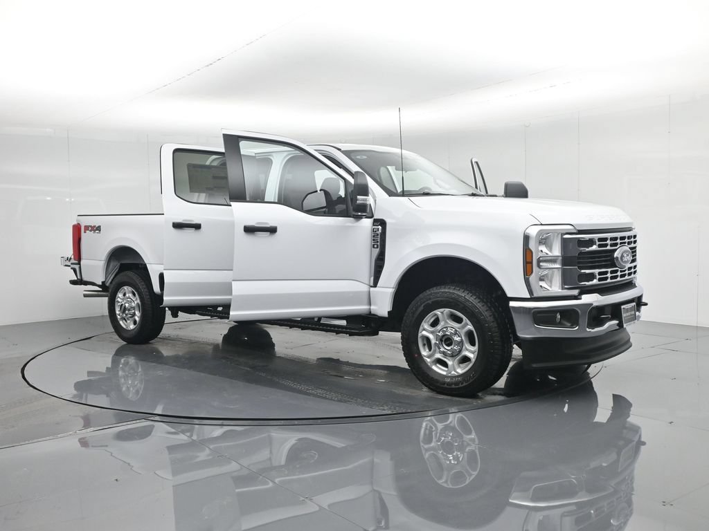 New 2026 Ford F250 XLT w/ FX4 Off-Road Package AWD/4WD image 36