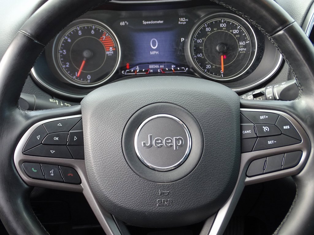 Used 2020 Jeep Cherokee Limited image 25