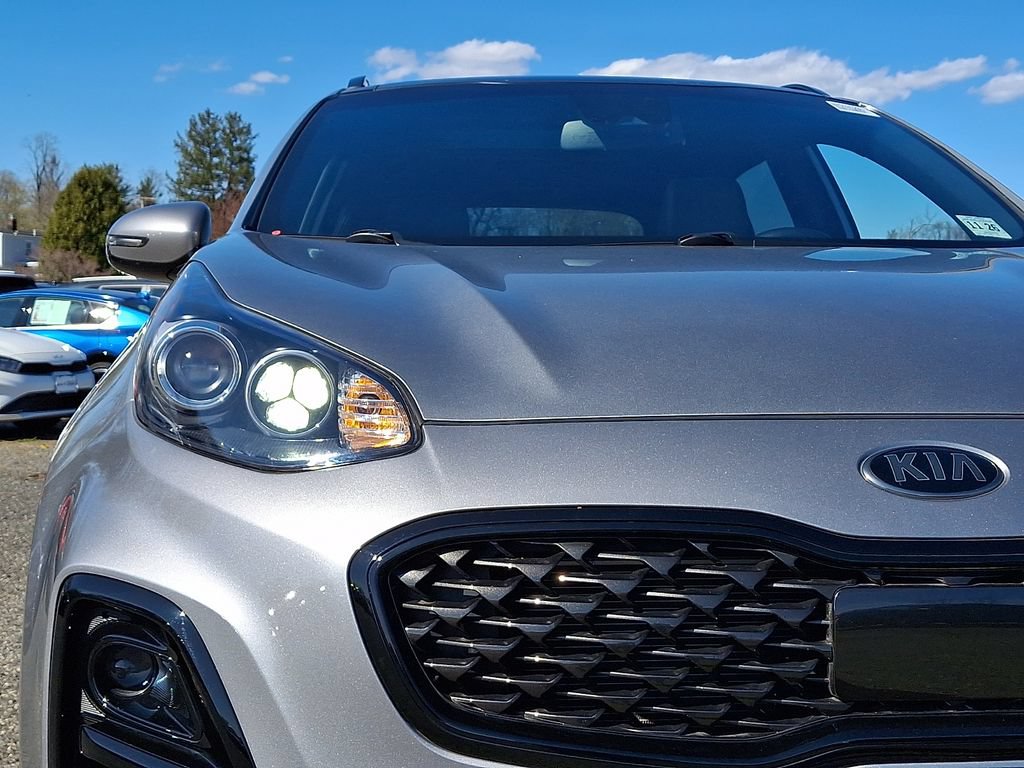 Certified 2022 Kia Sportage Nightfall Edition w/ Nighfall AWD Premium Package image 10