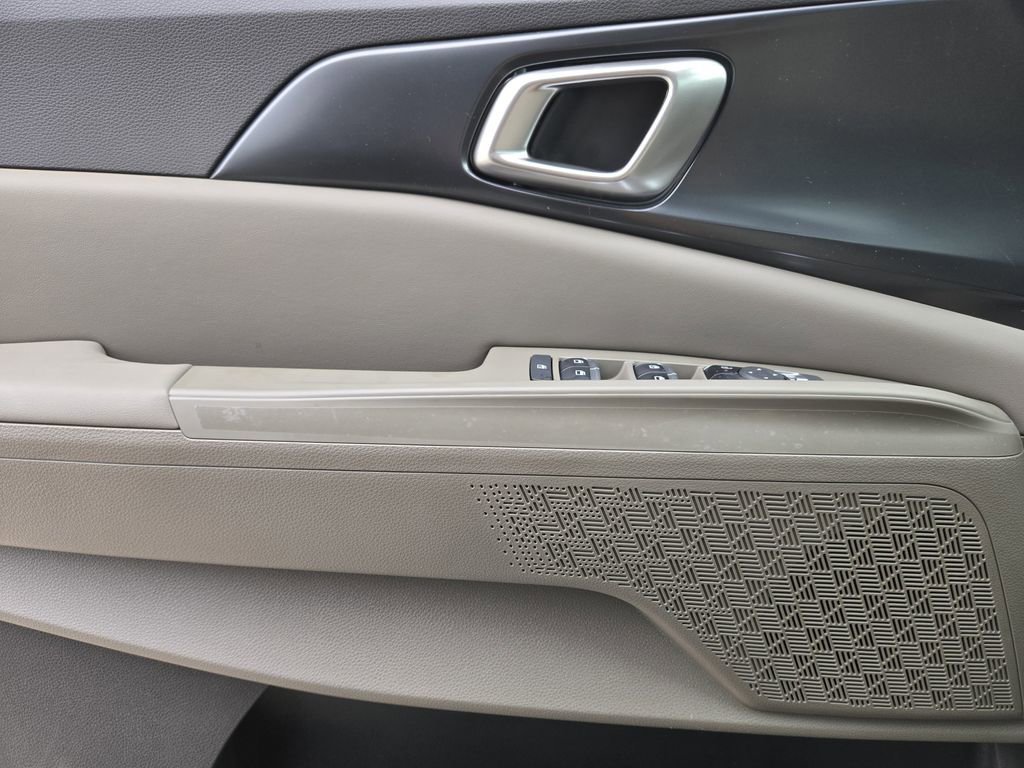 New 2026 Kia Carnival image 16
