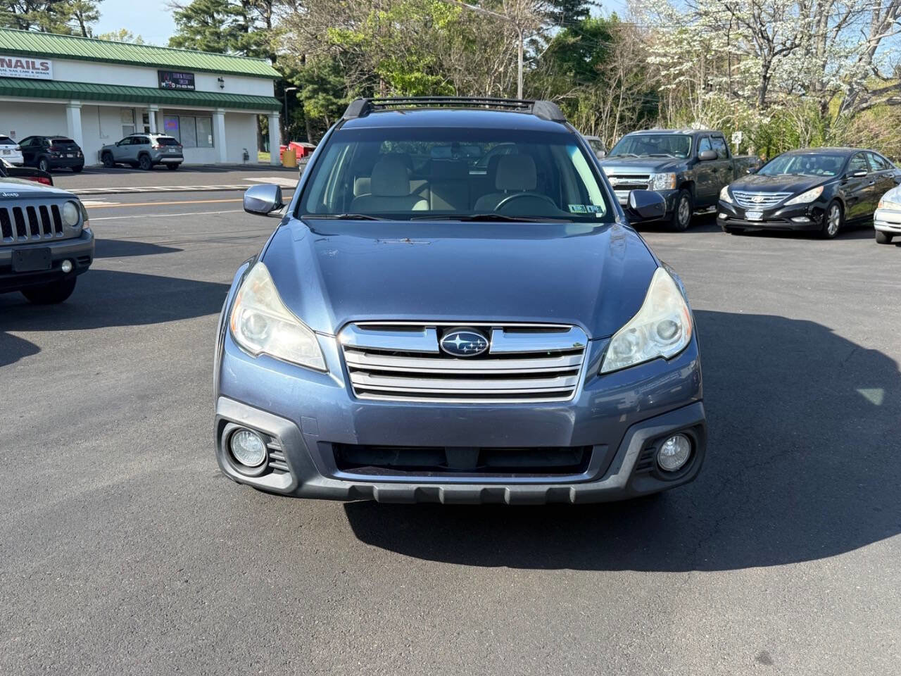 Used 2013 Subaru Outback 2.5i Premium AWD/4WD image 3