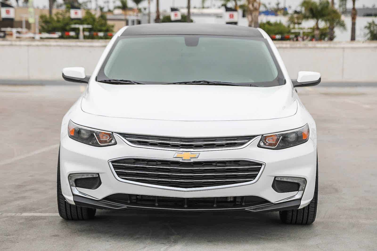 Used 2018 Chevrolet Malibu LT FWD image 3