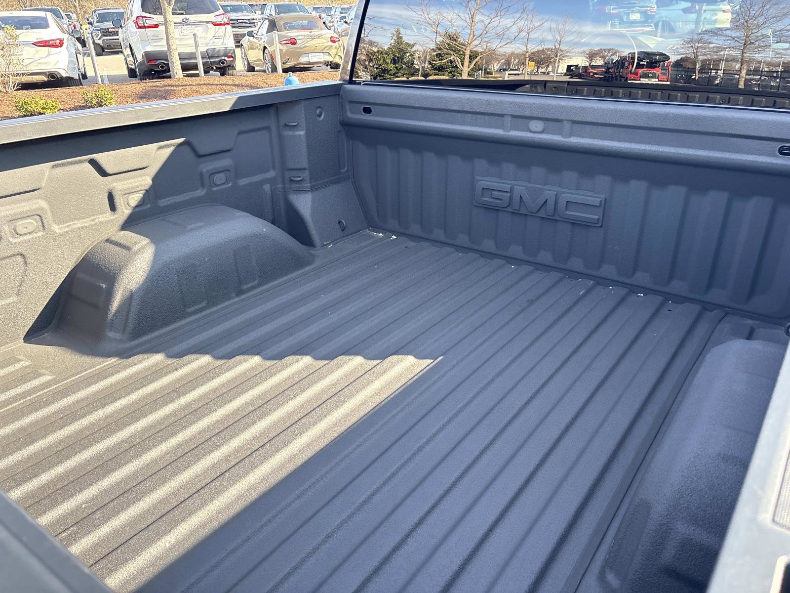 Certified 2022 GMC Sierra 1500 SLT w/ SLT Convenience Package image 31