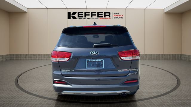 Used 2016 Kia Sorento EX w/ EX Touring Package image 4