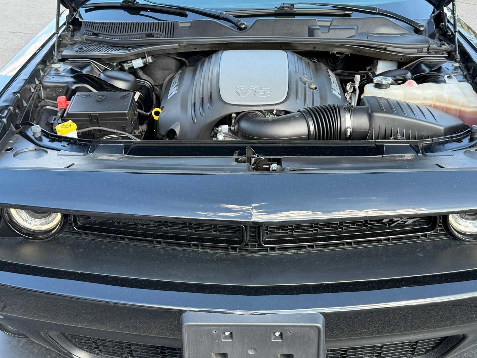 Used 2022 Dodge Challenger R/T w/ Blacktop Package RWD image 29