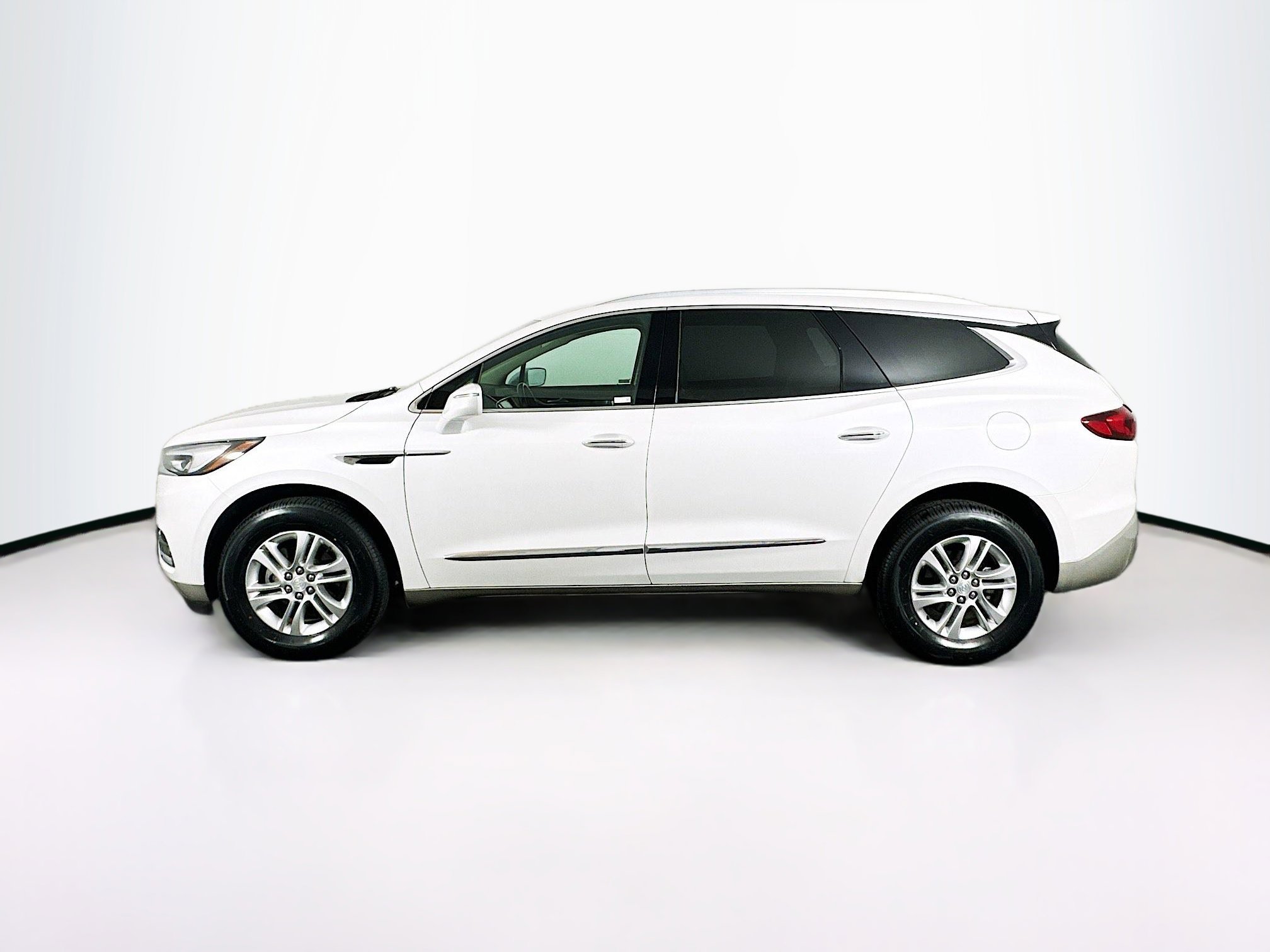 Used 2018 Buick Enclave Premium image 4