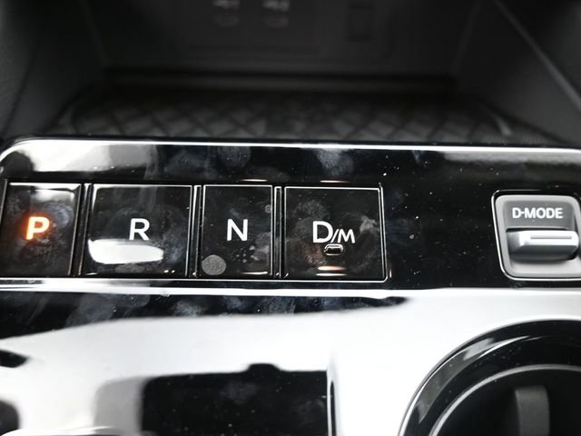 Used 2025 Nissan Murano SV AWD/4WD image 15