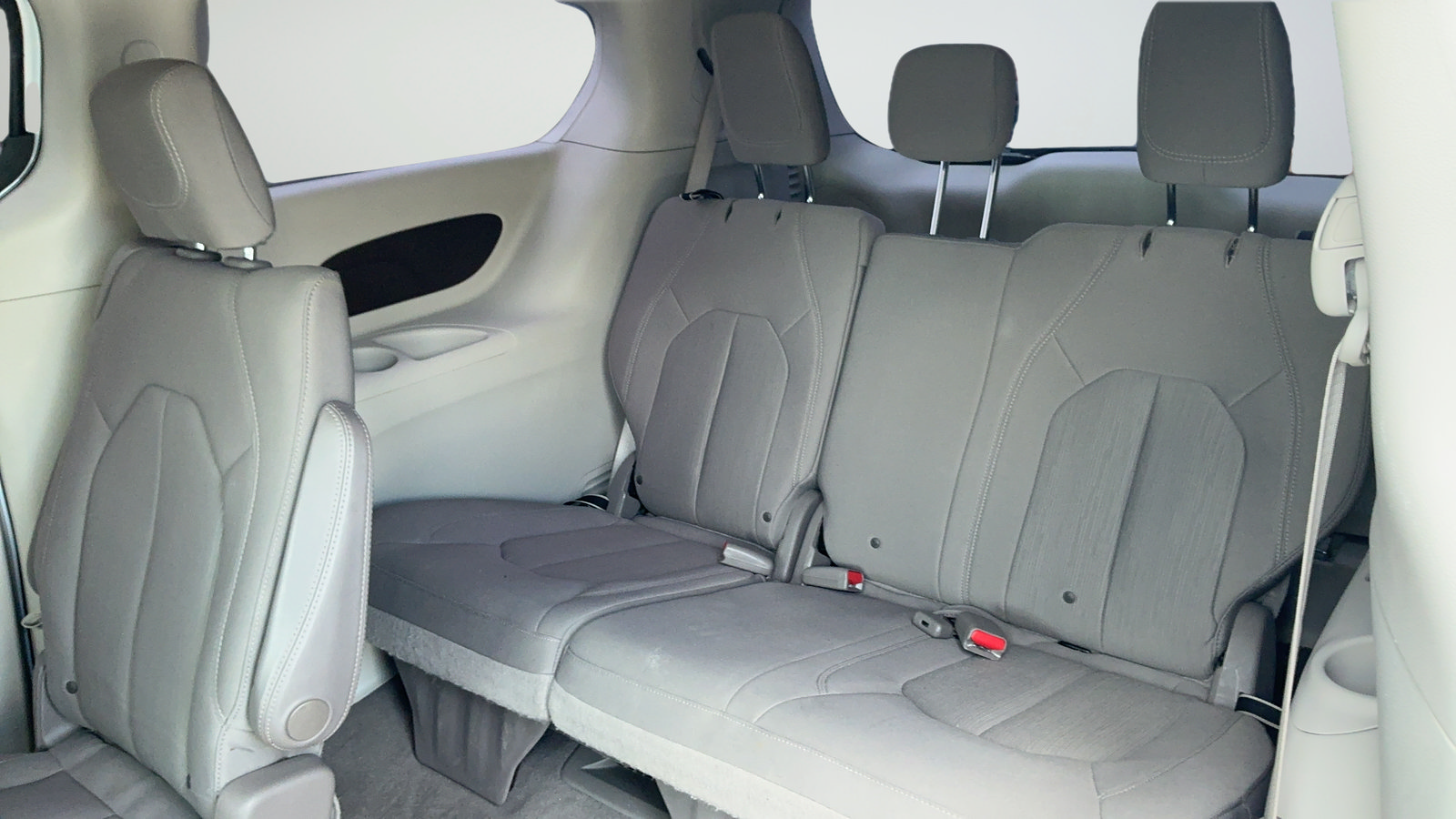 Used 2019 Chrysler Pacifica LX FWD image 39